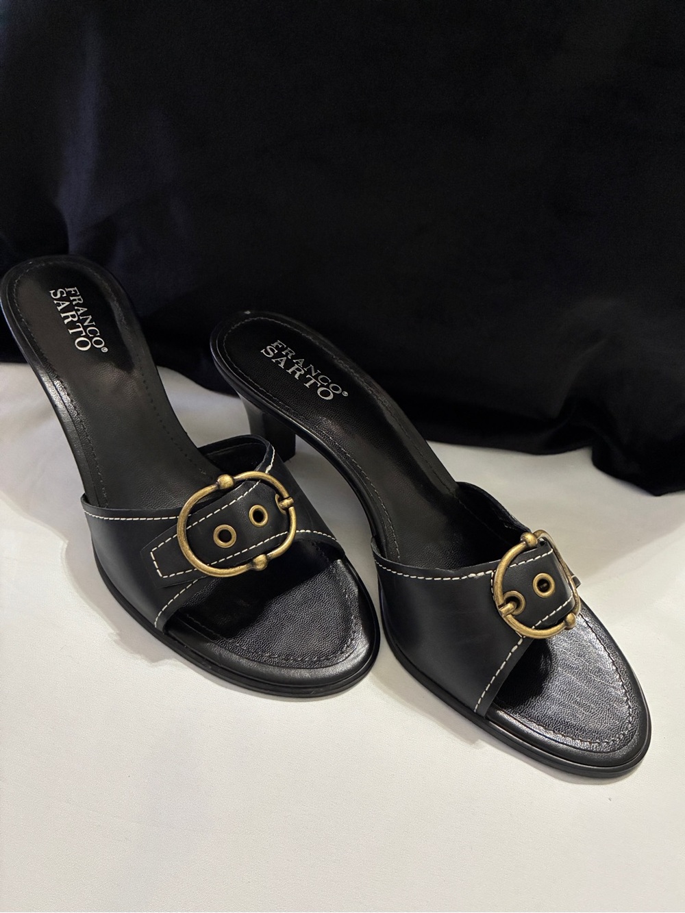 FRANCO SARTO Block heel black sandal Size 10 Functional buckle 3” Heel